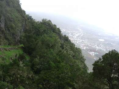 auf dem Camino mit Blick nach Frontera