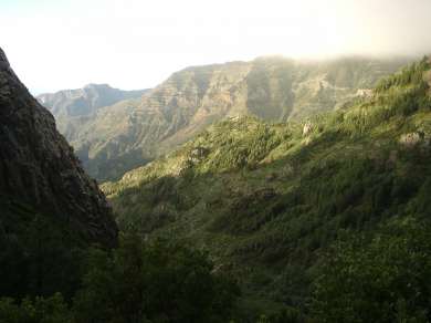 Einstieg ins Baranco de Benchijigua am Roque de Agando