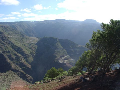 Blick von Valle Gran Rey (VGR) zum Garajonay und Fortalezza